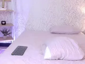 peach_babe_ live stage