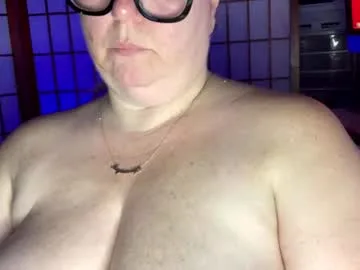 platinumpuzzy live stage