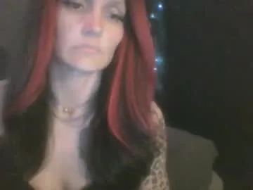 queennjuuicy live stage