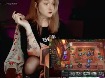 raiingurl live stage