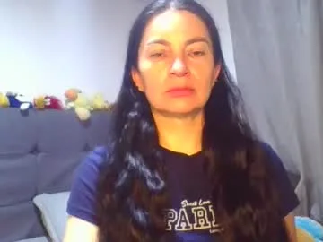 renata_hot1 live stage