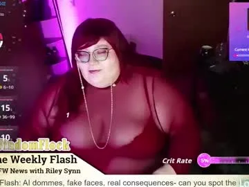 rileysynn live stage