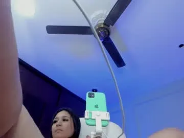 rose__monroe live stage