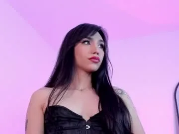 rose__saenz live stage