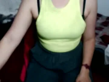 sahra_ivan live stage
