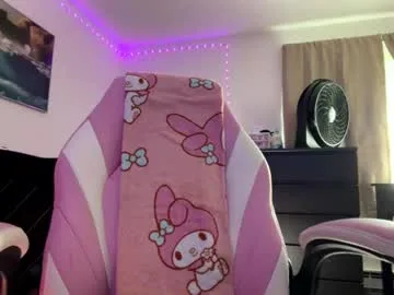 savyyhoneyyy live stage