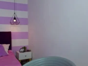 scarlett__bell live stage