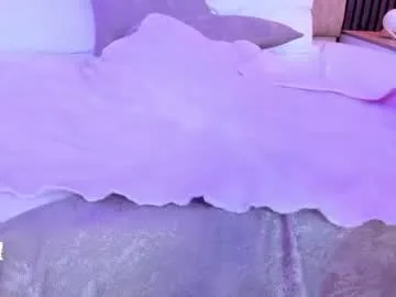 scarlette_adams1 live stage