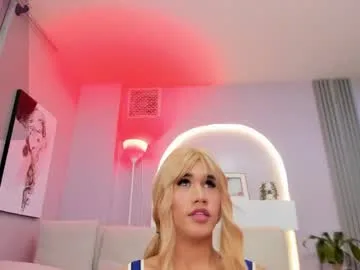 sensual_shanel live stage