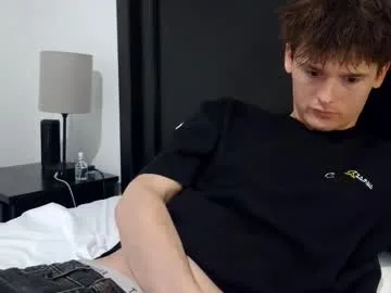 sensualalien live stage