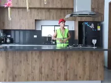 sexroom_kitchen live stage