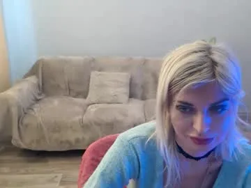 sexybeatriice live stage