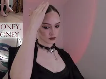 sirenaswhisper live stage