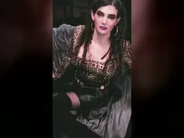 sissyember live stage