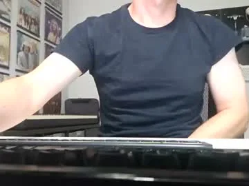 slyy_foxxx live stage
