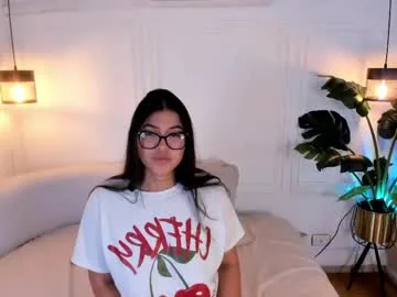 sofiicastro live stage