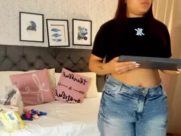 sophie__blare live stage