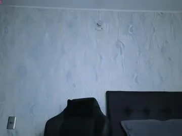 sophie_x1 live stage