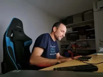 stickolive1 live stage