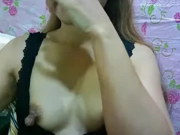 suckable_leigh live stage