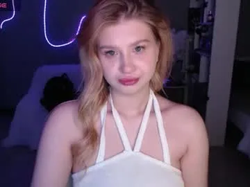 sweet_nicole_333 live stage