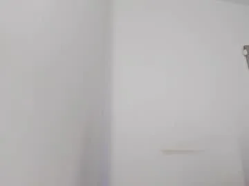 tamy_leen live stage