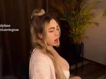 tatti_1 live stage