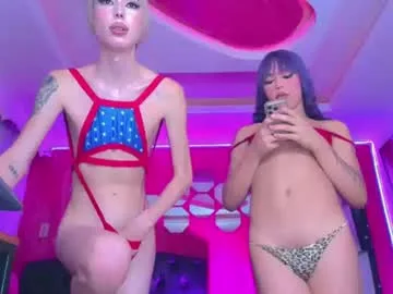 the_blondes_princesses live stage