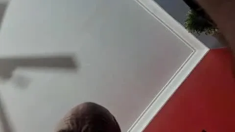 Živý náhled pro throwoneupya
