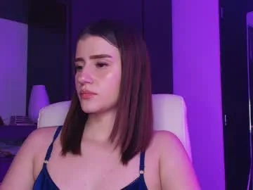 tinaajones_ live stage