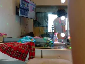 tinycasey18 live stage