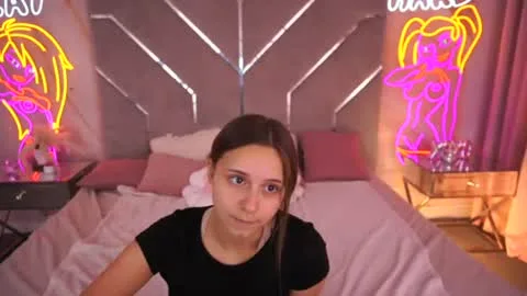 tinynataliee için canlı küçük resim