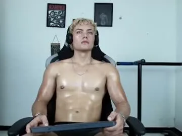 titan_fitness live stage