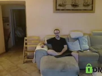 tomasmilian77 live stage