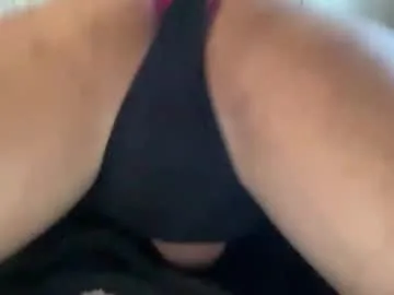 urztrulyy_ live stage