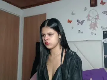 valentina_more live stage