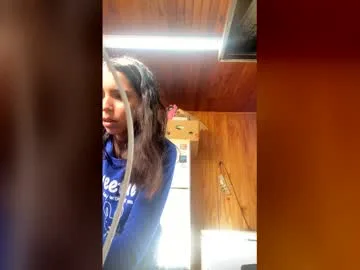 valeria_feroz live stage