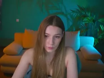 vanessa__lui live stage