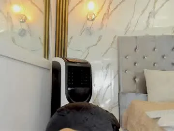 vanessaa_squirt live stage