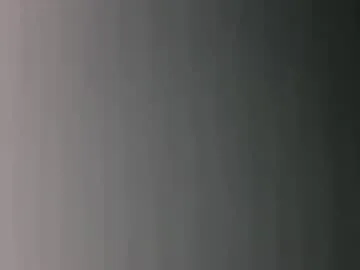 vanessareign live stage