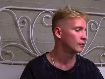 velvet_shard live stage