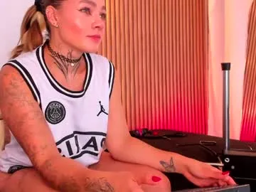 violeta_queen11 live stage