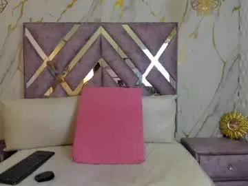 violetclarck live stage