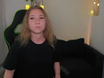 vivienvance18 live stage
