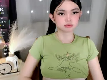 webcum_mami live stage