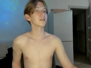 y0ursteve live stage