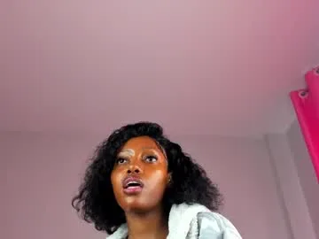yazmin_rochae live stage