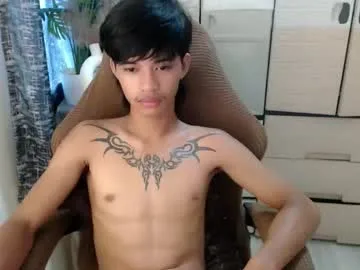 yourasian_eric live stage