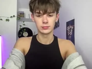 yoursweetyguy live stage