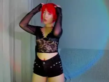 yuna_starr live stage